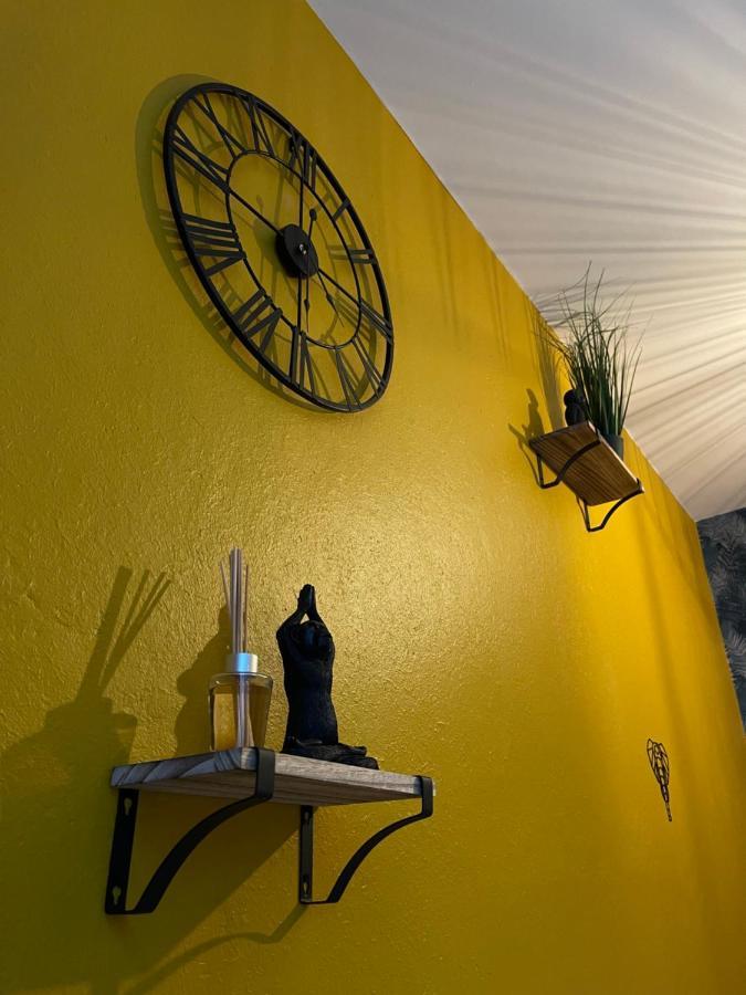 Jungle Room Romans-sur-Isère Esterno foto